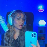 π²πππ (@sophstreams) 's Twitter Profile