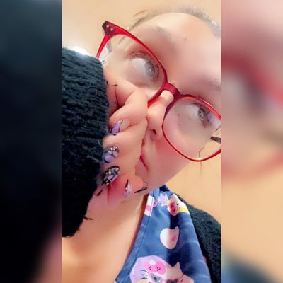 keeanalynn's profile picture. just a health care girly surviving on chaos and red bull 🥴