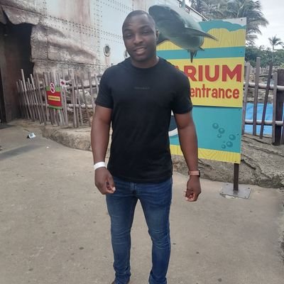 vinny_dee7608's profile picture. Never had a rich paps to get me something. So  am just a working man trying to come up 👆