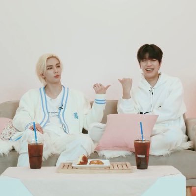 Kim___sera0922's profile picture. 当方学生一人暮らしのため、返信にお時間頂く場合がございます。お声掛け頂いてもお取引不可の場合はいいねのみでの対応とさせていただきます。本垢提示🉑