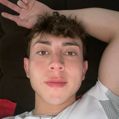 Life is too short to hide🏳️ I'm living my truth and seeking friends who do the same. Let's connect, have fun, make every moment count
🚨DONT ASK ME FOR MONEY🚨
