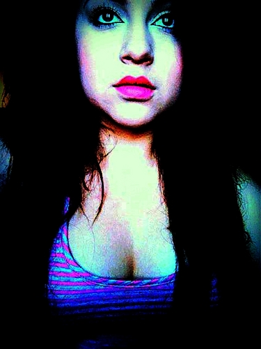 Roxx_xio's profile picture. sweet, honest, and caring :)