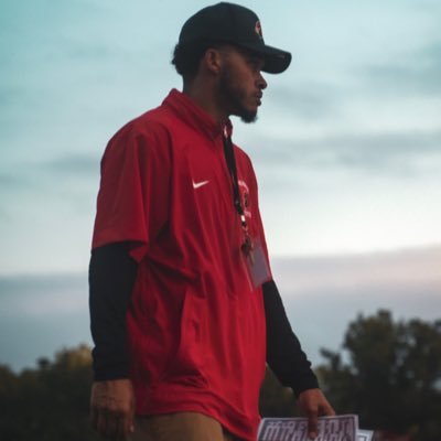 Christ Follower, Head Football Coach @melvindalefb Track & Field Coach | QB Coach @CCCLionsFB @LegacyMI_FBall @LegacyDetroitMI