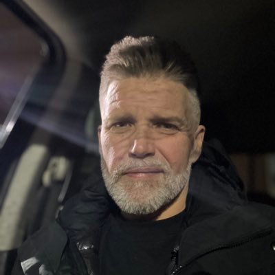 Lou7769's profile picture. 