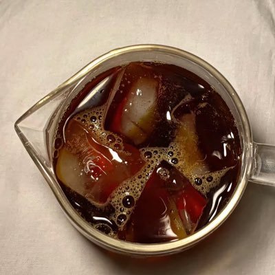 اتذكرك كلما أغدّقنا بالدُعاء مثل يد عزيزٍ لا تجفل، أتوحّشك كلما تذكرت حنانك الذي لن يعود ،عليك سلامٌ ونورٌ ورحمة، وجنّة نعيمٍ بإذن الله.