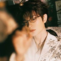 โจว 💫 (@wdllllm) 's Twitter Profile
