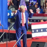 Moonvball (@moonvball) 's Twitter Profile