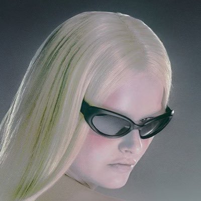 mobwaif's profile picture. simple creature. orcs and birdwatching. tropical mom. 🐛🐜🐞🐌🐝🌿🌴⚜️ a wiseguy’s always right. even when he’s wrong, he’s right. 🌇 my husband @tyrus_princeps