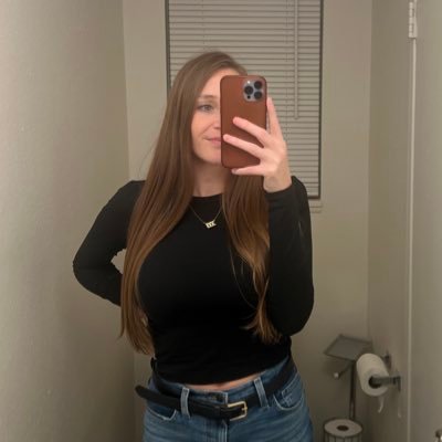 brooksy1121's profile picture. 