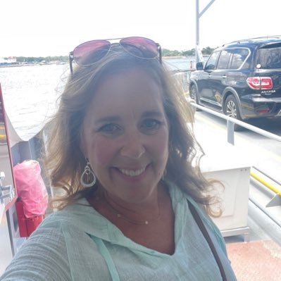 AprilG97642392's profile picture. 🇺🇸constitutional conservative🇺🇸 freedom lover❤️ God is our only Leader🙌🏻💯🙏🏻 USA & #MAGA❣️🇺🇸