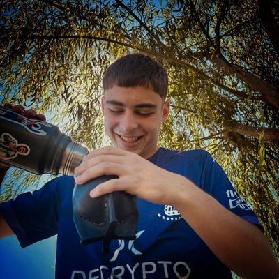 La Juve, Huracán y Los Redo' ¡En este día, y cada día!🎈💚
Cjs, Los Piojos y La Renga como estilo de vida.
AGUANTE FAROLITOS Y SDP