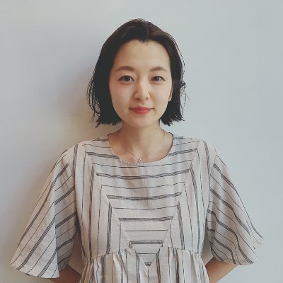 【ワクワクを形に。心躍るデザインを。】大阪 | 医療事務→通信会社勤務→Webデザイナー | Webサイト・LP・バナー|業務委託6社|二児男子母さん🌼|少林寺緑帯5級目指せ|#デザトレ5期生 #デジハリ卒 #Notds 2期生 | フォローやお問い合わせはお気軽に♪