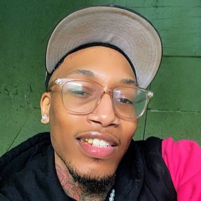 Never the loudest in the room but always noticed ! 😚 IG - @SpankyyM_