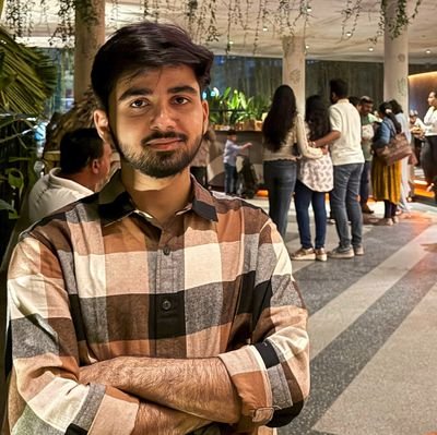 dvxsxh's profile picture. you look lost, follow me
📍 Bangalore