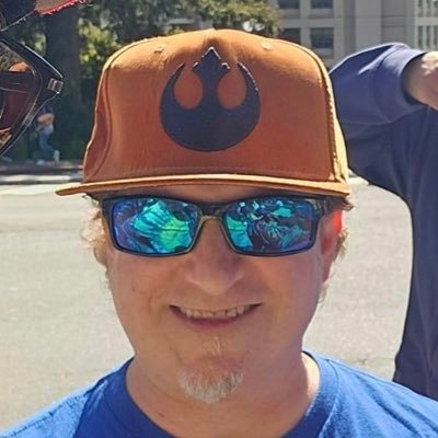 Jedi Change Agent & UFO/UAP Activist + Phish Phan, Deadhead, Spreadhead, Gizzhead, Pearl Jammer, STS9er 🌉🎸☮️ #TheTruthIsOutThere 🛸👽🛸