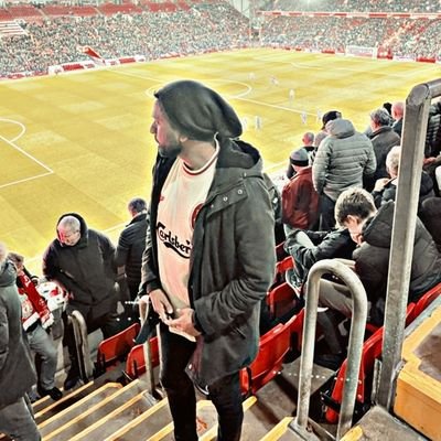 @Junaid_YNWA