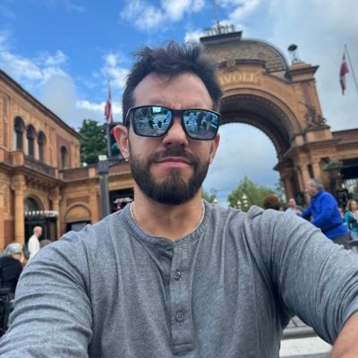 rmsantanagrx's profile picture. 