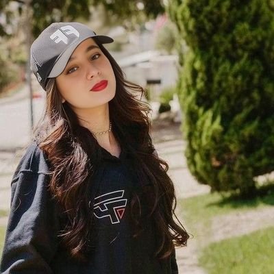 parya_10's profile picture. همون عدد۱۳ معروف

فالو=فالو
..

⛔ارزشی ممنوع