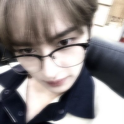 Jing_leeknow325's profile picture. 가관즈사랑