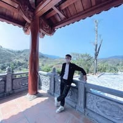 huythuanyenbai's profile picture.