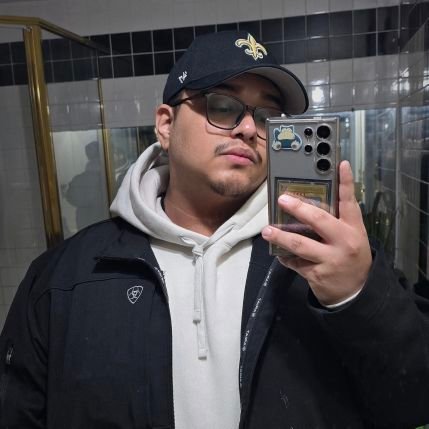 Jayy_valencia10's profile picture. 🇲🇽🇸🇻 | 28