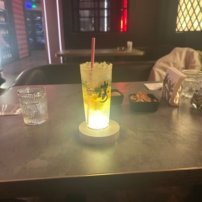 MzV7a's profile picture. 