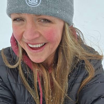 LoriHarrel52547's profile picture. America first !!