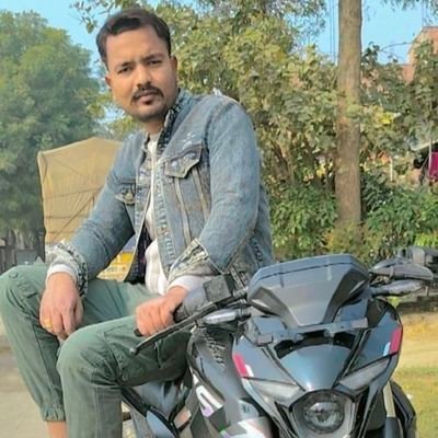 praveen88692964's profile picture. 