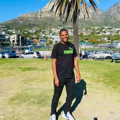 👔title is nothin but an opportunity to do good for others. once our African leaders realise this, no one would suffer. we just need heart + compassion...♥♥♥