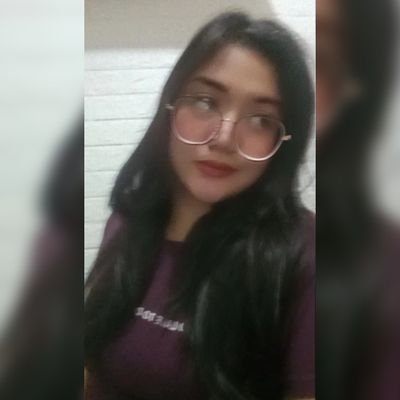 ucallmemaria's profile picture. 🌻