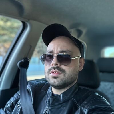 erknyilmz's profile picture. Eskiler mi Güzelmiş yoksa eskiden mi Güzelmişiz ?