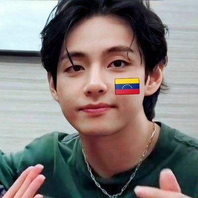 maduro MAMAGUEVO 
ARRIBA BTS, EL KPOP, MARIA CORINA Y EDMUNDO