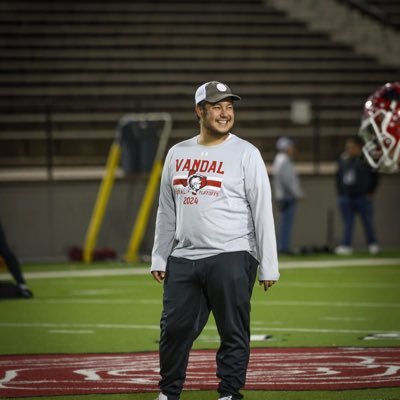 CoachJRuiz's profile picture. 