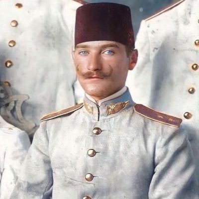 melihayhan0's profile picture. Türk önde, Türk ileri  | İÜSBF