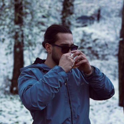 imyourmamad's profile picture. سَخت دَر حال ساخت خود🌱