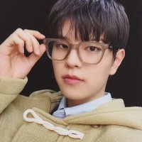julz. 合 MOVED (@seungmarte) 's Twitter Profile