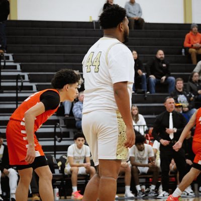 Seguin Tx 6’4 280 c/o 26 | multi sport | bench 300|squat 420|power clean 250|40 5.1| (830)-557-9915 | email jordan08miller@gmail.com