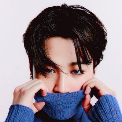 jjk1ive's profile picture. 🐰🐥: i love you no matter how much i think about it. you are me and i am you 💙