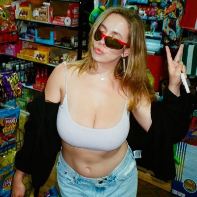I ONLY LOVE 💕 MYSELF AND WHO LOVE 💕 AM FREE TO CHAT ANYBODY WHO LOVE ME💕💕………..🇺🇸🌎🇨🇦