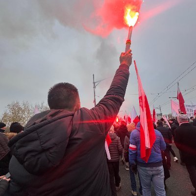 PoznanczykLP's profile picture. Ojciec i mąż
Konserwatysta
Kibol Lecha
Narciarz z zamiłowania

Lubię dyskutować. Nienawidzę ludzi, którzy nie potrafią dyskutować.