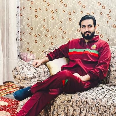 imranmalik869's profile picture. اللہ نے انسان کے ہاتھ میں نیت اور کوشش رکھی ہے کامیابی وہ دیتا ہے ۔۔!❤️