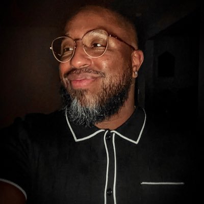 Social Media Manager #SocialGov, Co-Host of @agspod. Co-Host on @DeadEndSports, @MLBbrodotcom, Angry Jets | Mets | Lakers | Duke | Nebraska tweets are likely