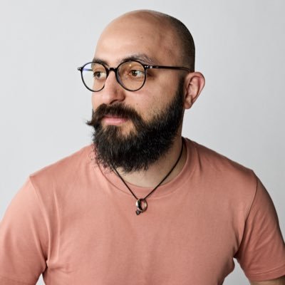 UI/UX Designer . Tech & BTC Enthusiast . Game Art Generalist . Gamer . 🏀