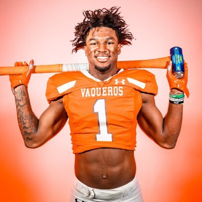 jaden_pettway's profile picture. @utrgvfootball SAF | Hybrid LB/FS ⭐️⭐️⭐️ 6’3 210 lbs
