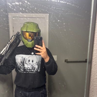 _strangeseed's profile picture. halo enthusiasts| NGU Founding member| Streamer| Founder of @XPillarofAutumn !! welcome to the STRANGESQUAD!!!!