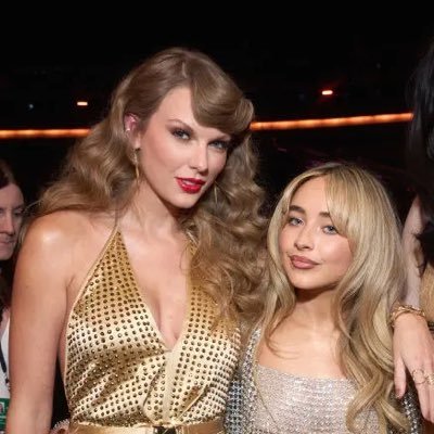 shineforu13's profile picture. i’m shining like fireworks over your sad empty town sc 4/5/23 +11/4/24💌🫶💜