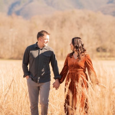 Jesus | blessed with Jen, Ethan, Addi, and Bryn 🙏🏼❤️
Worshiper | Teacher | Student at Veritas Baptist College (studying Ed.D., Organizational Leadership)