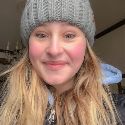 JessicaSar15484's profile picture.