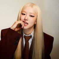 María 🖤🩷 (@rosiesmilecute) 's Twitter Profile Photo
