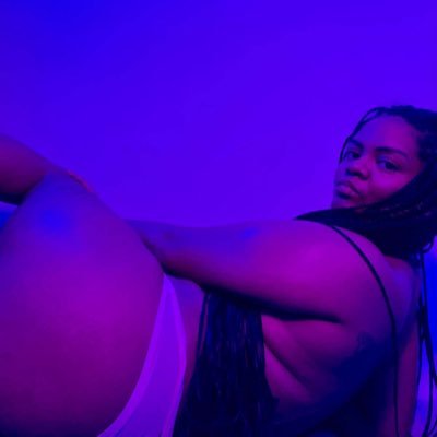 Thickkkk waist average but this pussy ain’t average😛 it’s one of a kind don’t dm if its not about bussinse big dot ⚫️simple period cashapp $Thickkk2real23